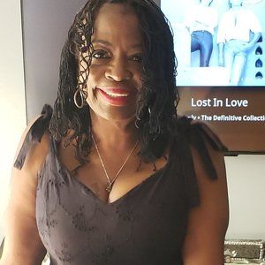 Meet your Posher, Phyllis